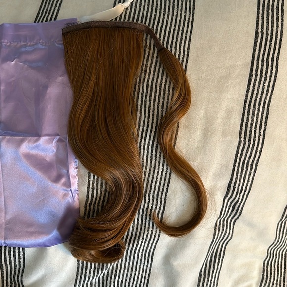 Insert Name Here Lily Pony in Strawberry - Picture 3 of 8